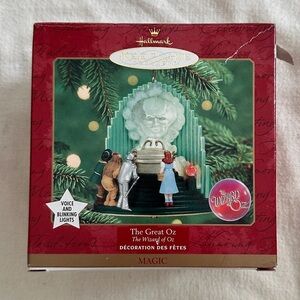 Vintage 2000 Hallmark Keepsake Ornament - The Wizard of Oz - Voice and Lights